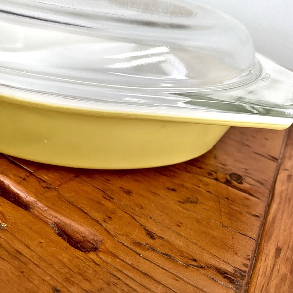 Vintage Pyrex Daisy Green Divided Ovenware Dish With Lid 1.5 Qt - Picture 8 of 16
